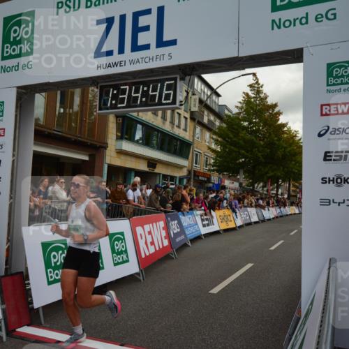 20.09.2026 - PSD Bank Halbmarathon LAZAROV Photography http://msf.ph/oto/10549698 20.09.2026 11:34:45 Ziel 1535, 1632, 2308, 2910, 3267, 4297, 4345, 4702 meine-sportfotos.de