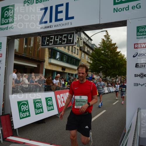 20.09.2026 - PSD Bank Halbmarathon LAZAROV Photography http://msf.ph/oto/10549702 20.09.2026 11:34:53 Ziel 1535, 1632, 1930, 2159, 2308, 2352, 2910, 3267, 4297 meine-sportfotos.de