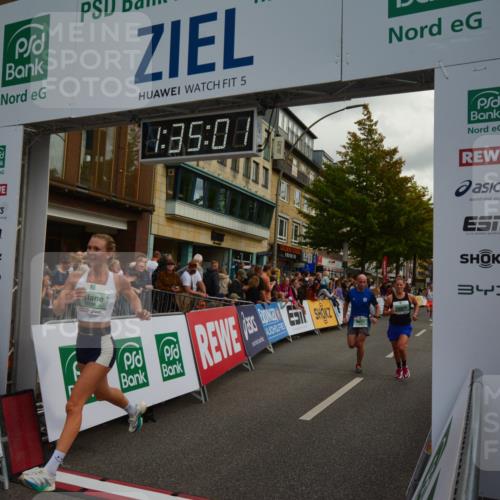 20.09.2026 - PSD Bank Halbmarathon LAZAROV Photography http://msf.ph/oto/10549719 20.09.2026 11:35:00 Ziel 1195, 1327, 1377, 1535, 1632, 1673, 1930, 2159, 2352, 2910, 3067, 3267, 4297 meine-sportfotos.de