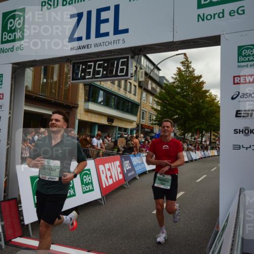 20.09.2026 - PSD Bank Halbmarathon LAZAROV Photography http://msf.ph/oto/10549759 20.09.2026 11:35:16 Ziel 1050, 1355, 1673, 1708, 3001, 3067 meine-sportfotos.de