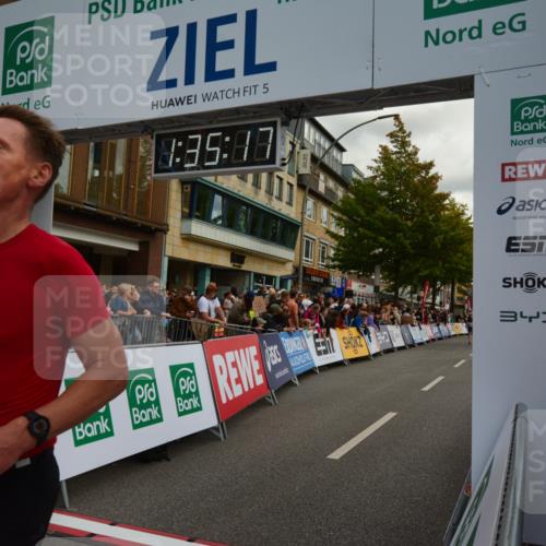 20.09.2026 - PSD Bank Halbmarathon LAZAROV Photography http://msf.ph/oto/10549764 20.09.2026 11:35:17 Ziel 1050, 1355, 1708, 3001, 3067, 3878, 4131 meine-sportfotos.de