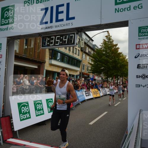 20.09.2026 - PSD Bank Halbmarathon LAZAROV Photography http://msf.ph/oto/10549793 20.09.2026 11:35:46 Ziel 1429, 1614, 1693, 1838, 2244, 2379, 3518, 4075, 4076, 4649, 4705 meine-sportfotos.de