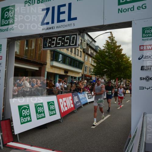 20.09.2026 - PSD Bank Halbmarathon LAZAROV Photography http://msf.ph/oto/10549800 20.09.2026 11:35:49 Ziel 1429, 1614, 1693, 1838, 2056, 2244, 2379, 3518, 4075, 4076, 4649, 4705 meine-sportfotos.de