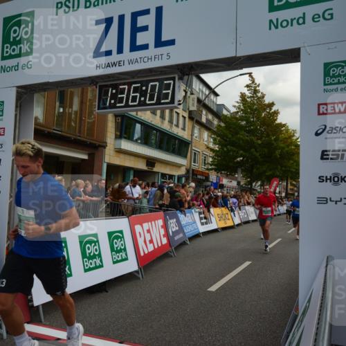 20.09.2026 - PSD Bank Halbmarathon LAZAROV Photography http://msf.ph/oto/10549835 20.09.2026 11:36:03 Ziel 1105, 1739, 1781, 2056, 2349, 2848, 3176, 4500 meine-sportfotos.de