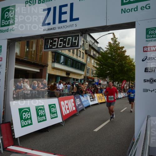 20.09.2026 - PSD Bank Halbmarathon LAZAROV Photography http://msf.ph/oto/10549839 20.09.2026 11:36:03 Ziel 1105, 1739, 1781, 2056, 2349, 2848, 3176, 4500 meine-sportfotos.de