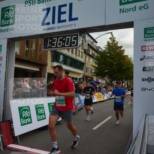 20.09.2026 - PSD Bank Halbmarathon LAZAROV Photography http://msf.ph/oto/10549841 20.09.2026 11:36:05 Ziel 1105, 1739, 1781, 2056, 2109, 2349, 2848, 3176, 4500 meine-sportfotos.de