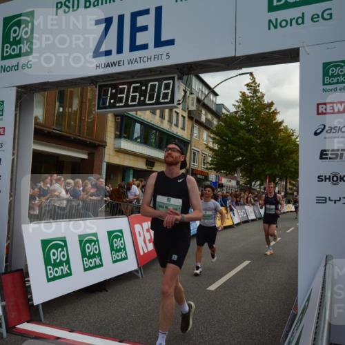 20.09.2026 - PSD Bank Halbmarathon LAZAROV Photography http://msf.ph/oto/10549854 20.09.2026 11:36:08 Ziel 1105, 1739, 1781, 2109, 2306, 2349, 2848, 3176, 4500 meine-sportfotos.de