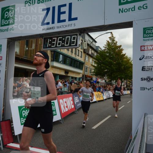 20.09.2026 - PSD Bank Halbmarathon LAZAROV Photography http://msf.ph/oto/10549856 20.09.2026 11:36:08 Ziel 1105, 1739, 1781, 2109, 2306, 2349, 2848, 3176, 4500 meine-sportfotos.de