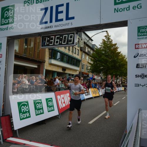 20.09.2026 - PSD Bank Halbmarathon LAZAROV Photography http://msf.ph/oto/10549858 20.09.2026 11:36:08 Ziel 1105, 1739, 1781, 2109, 2306, 2349, 2848, 3176, 4500 meine-sportfotos.de