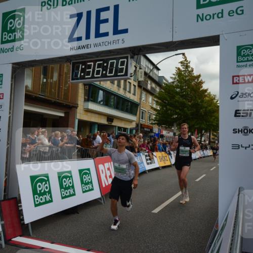 20.09.2026 - PSD Bank Halbmarathon LAZAROV Photography http://msf.ph/oto/10549859 20.09.2026 11:36:09 Ziel 1105, 1193, 1739, 1781, 2109, 2306, 2349, 2848, 3176, 4500 meine-sportfotos.de