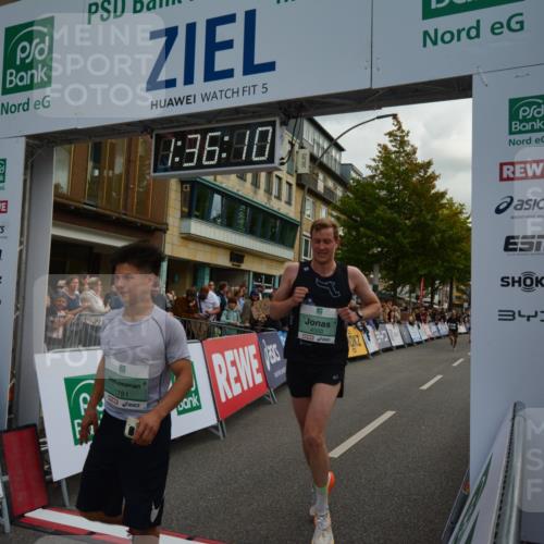 20.09.2026 - PSD Bank Halbmarathon LAZAROV Photography http://msf.ph/oto/10549863 20.09.2026 11:36:09 Ziel 1105, 1193, 1739, 1781, 2109, 2306, 2349, 2848, 3176, 4500 meine-sportfotos.de