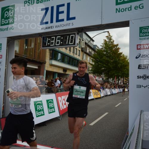 20.09.2026 - PSD Bank Halbmarathon LAZAROV Photography http://msf.ph/oto/10549864 20.09.2026 11:36:10 Ziel 1105, 1193, 1739, 1781, 2109, 2306, 2848, 3176, 4500 meine-sportfotos.de