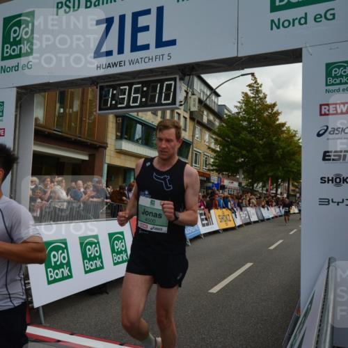 20.09.2026 - PSD Bank Halbmarathon LAZAROV Photography http://msf.ph/oto/10549865 20.09.2026 11:36:10 Ziel 1105, 1193, 1739, 1781, 2109, 2306, 2848, 3176, 4500 meine-sportfotos.de