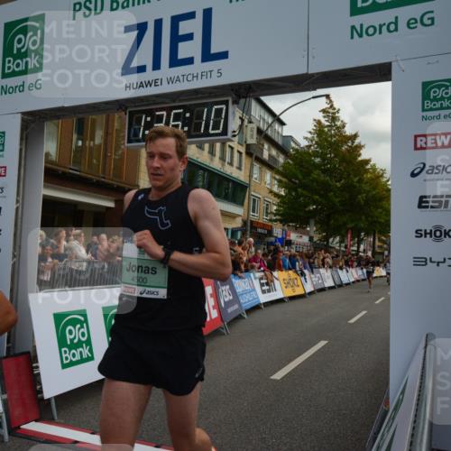 20.09.2026 - PSD Bank Halbmarathon LAZAROV Photography http://msf.ph/oto/10549866 20.09.2026 11:36:10 Ziel 1105, 1193, 1739, 1781, 2109, 2306, 2848, 3176, 4500 meine-sportfotos.de