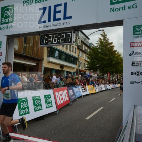 20.09.2026 - PSD Bank Halbmarathon LAZAROV Photography http://msf.ph/oto/10549884 20.09.2026 11:36:27 Ziel 1193, 2165, 3999, 4052 meine-sportfotos.de