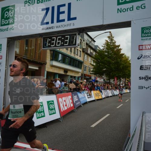 20.09.2026 - PSD Bank Halbmarathon LAZAROV Photography http://msf.ph/oto/10549888 20.09.2026 11:36:30 Ziel 2157, 2165, 3999, 4052, 4143 meine-sportfotos.de