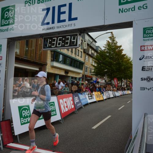 20.09.2026 - PSD Bank Halbmarathon LAZAROV Photography http://msf.ph/oto/10549889 20.09.2026 11:36:33 Ziel 2157, 2165, 2722, 3999, 4052, 4143 meine-sportfotos.de