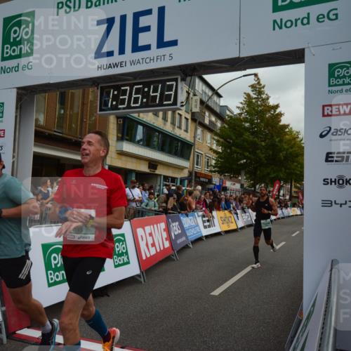 20.09.2026 - PSD Bank Halbmarathon LAZAROV Photography http://msf.ph/oto/10549892 20.09.2026 11:36:42 Ziel 1319, 1670, 2157, 2487, 2722, 4143, 4503 meine-sportfotos.de