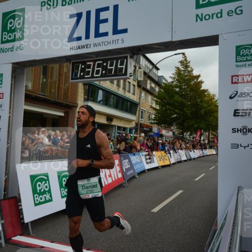 20.09.2026 - PSD Bank Halbmarathon LAZAROV Photography http://msf.ph/oto/10549899 20.09.2026 11:36:44 Ziel 1319, 1670, 2157, 2487, 2722, 4142, 4143, 4503 meine-sportfotos.de