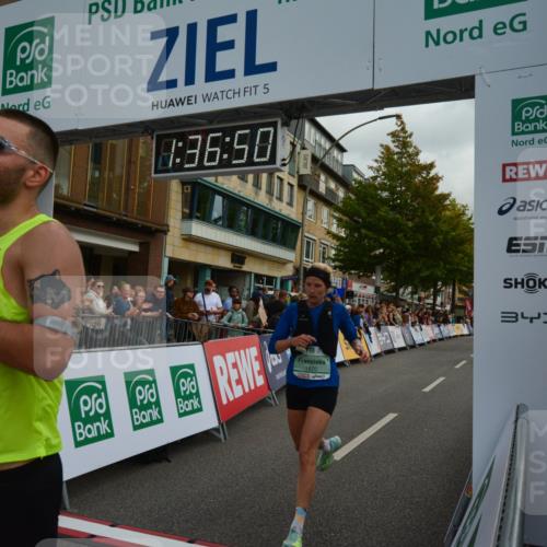 20.09.2026 - PSD Bank Halbmarathon LAZAROV Photography http://msf.ph/oto/10549906 20.09.2026 11:36:49 Ziel 1319, 1670, 2487, 2722, 4142, 4503, 4651 meine-sportfotos.de