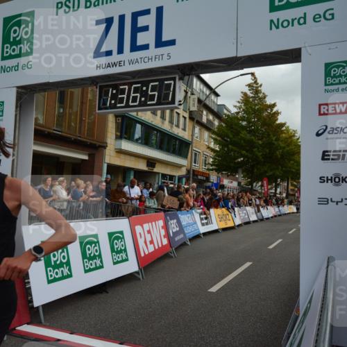 20.09.2026 - PSD Bank Halbmarathon LAZAROV Photography http://msf.ph/oto/10549918 20.09.2026 11:36:56 Ziel 1319, 1670, 2925, 3299, 4142, 4260, 4651, 4779 meine-sportfotos.de
