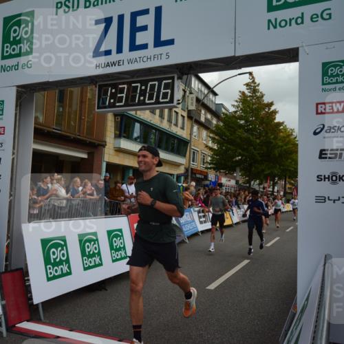 20.09.2026 - PSD Bank Halbmarathon LAZAROV Photography http://msf.ph/oto/10549922 20.09.2026 11:37:05 Ziel 1812, 2102, 2925, 3299, 3359, 4260, 4651, 4779, 4796 meine-sportfotos.de