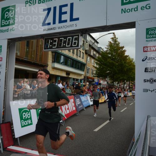 20.09.2026 - PSD Bank Halbmarathon LAZAROV Photography http://msf.ph/oto/10549923 20.09.2026 11:37:05 Ziel 1812, 2102, 2925, 3299, 3359, 4260, 4651, 4779, 4796 meine-sportfotos.de
