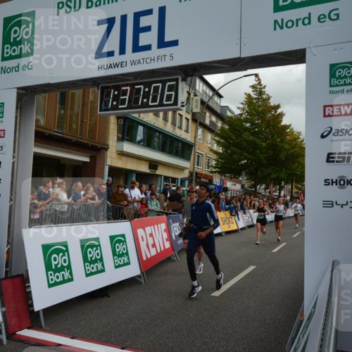 20.09.2026 - PSD Bank Halbmarathon LAZAROV Photography http://msf.ph/oto/10549926 20.09.2026 11:37:06 Ziel 1812, 2102, 2925, 3299, 3359, 4260, 4779, 4796 meine-sportfotos.de