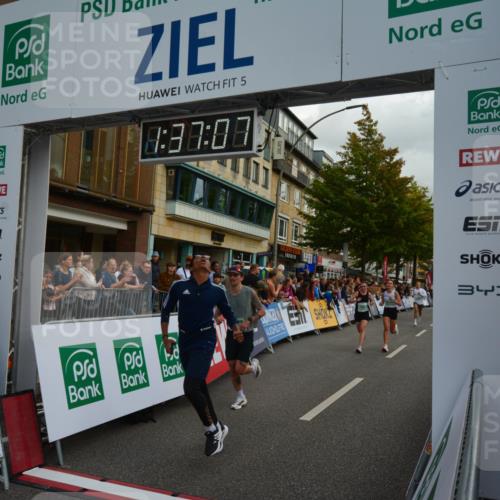 20.09.2026 - PSD Bank Halbmarathon LAZAROV Photography http://msf.ph/oto/10549928 20.09.2026 11:37:06 Ziel 1812, 2102, 2925, 3299, 3359, 4260, 4779, 4796 meine-sportfotos.de