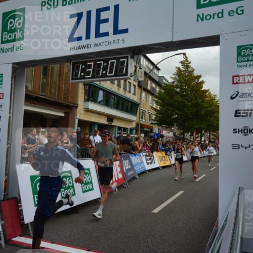 20.09.2026 - PSD Bank Halbmarathon LAZAROV Photography http://msf.ph/oto/10549929 20.09.2026 11:37:06 Ziel 1812, 2102, 2925, 3299, 3359, 4260, 4779, 4796 meine-sportfotos.de
