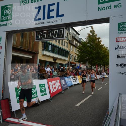 20.09.2026 - PSD Bank Halbmarathon LAZAROV Photography http://msf.ph/oto/10549932 20.09.2026 11:37:07 Ziel 1812, 2102, 2925, 3299, 3359, 4260, 4779, 4796 meine-sportfotos.de