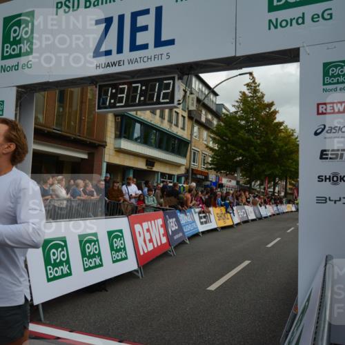 20.09.2026 - PSD Bank Halbmarathon LAZAROV Photography http://msf.ph/oto/10549947 20.09.2026 11:37:12 Ziel 1812, 2102, 2925, 3295, 3299, 3359, 4260, 4571, 4779, 4796 meine-sportfotos.de