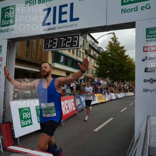 20.09.2026 - PSD Bank Halbmarathon LAZAROV Photography http://msf.ph/oto/10549953 20.09.2026 11:37:22 Ziel 1676, 2102, 3295, 3312, 3359, 3629, 4132, 4571 meine-sportfotos.de