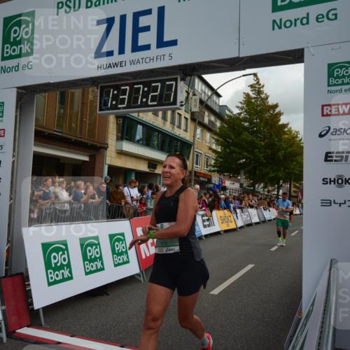 20.09.2026 - PSD Bank Halbmarathon LAZAROV Photography http://msf.ph/oto/10549966 20.09.2026 11:37:26 Ziel 1676, 1944, 2500, 2735, 3295, 3312, 3629, 4132, 4571 meine-sportfotos.de