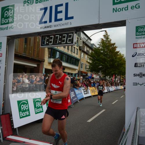 20.09.2026 - PSD Bank Halbmarathon LAZAROV Photography http://msf.ph/oto/10549980 20.09.2026 11:37:31 Ziel 1291, 1353, 1676, 1944, 2500, 2735, 3312, 3629, 4127, 4132 meine-sportfotos.de