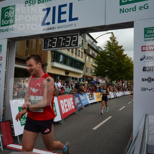 20.09.2026 - PSD Bank Halbmarathon LAZAROV Photography http://msf.ph/oto/10549981 20.09.2026 11:37:31 Ziel 1291, 1353, 1676, 1944, 2500, 2735, 3312, 3629, 4127, 4132 meine-sportfotos.de