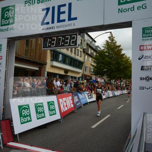20.09.2026 - PSD Bank Halbmarathon LAZAROV Photography http://msf.ph/oto/10549983 20.09.2026 11:37:31 Ziel 1291, 1353, 1676, 1944, 2500, 2735, 3312, 3629, 4127, 4132 meine-sportfotos.de