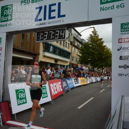 20.09.2026 - PSD Bank Halbmarathon LAZAROV Photography http://msf.ph/oto/10549986 20.09.2026 11:37:33 Ziel 1291, 1353, 1944, 2500, 2735, 3312, 3629, 4127, 4132 meine-sportfotos.de
