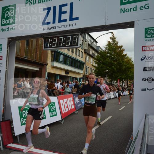 20.09.2026 - PSD Bank Halbmarathon LAZAROV Photography http://msf.ph/oto/10549992 20.09.2026 11:37:36 Ziel 1291, 1353, 1944, 2500, 2735, 3296, 3629, 4127, 4132 meine-sportfotos.de