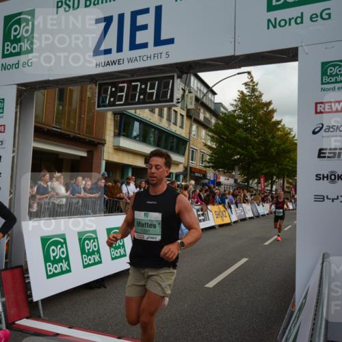 20.09.2026 - PSD Bank Halbmarathon LAZAROV Photography http://msf.ph/oto/10550001 20.09.2026 11:37:40 Ziel 1291, 1353, 1944, 2500, 2735, 3296, 4127, 4371, 4766 meine-sportfotos.de