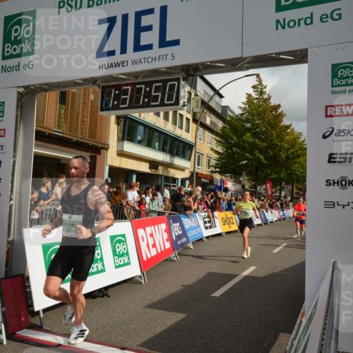 20.09.2026 - PSD Bank Halbmarathon LAZAROV Photography http://msf.ph/oto/10550012 20.09.2026 11:37:49 Ziel 1219, 2161, 3100, 3296, 4163, 4371, 4415, 4437, 4766 meine-sportfotos.de