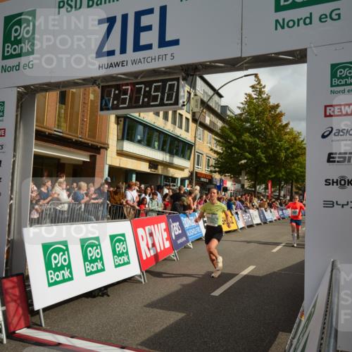 20.09.2026 - PSD Bank Halbmarathon LAZAROV Photography http://msf.ph/oto/10550016 20.09.2026 11:37:50 Ziel 1219, 2161, 3100, 3296, 4163, 4197, 4371, 4415, 4437, 4766 meine-sportfotos.de