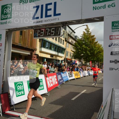 20.09.2026 - PSD Bank Halbmarathon LAZAROV Photography http://msf.ph/oto/10550019 20.09.2026 11:37:51 Ziel 1219, 2161, 3100, 3296, 4163, 4197, 4371, 4415, 4437, 4766 meine-sportfotos.de