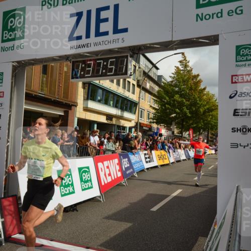 20.09.2026 - PSD Bank Halbmarathon LAZAROV Photography http://msf.ph/oto/10550020 20.09.2026 11:37:51 Ziel 1219, 2161, 3100, 3296, 4163, 4197, 4371, 4415, 4437, 4766 meine-sportfotos.de