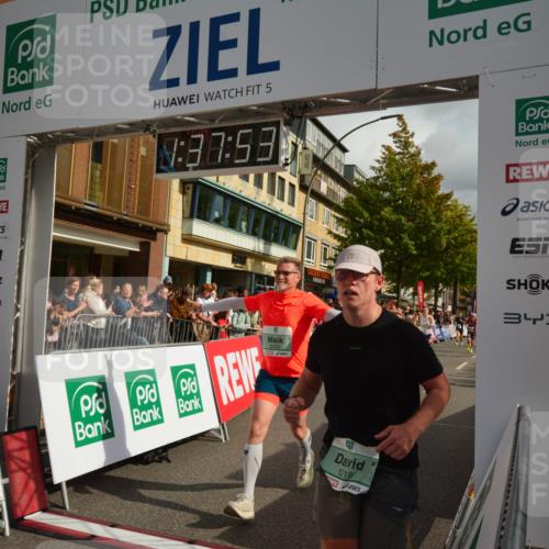 20.09.2026 - PSD Bank Halbmarathon LAZAROV Photography http://msf.ph/oto/10550027 20.09.2026 11:37:53 Ziel 1062, 1187, 1219, 2161, 3100, 3296, 4163, 4197, 4371, 4415, 4437, 4766 meine-sportfotos.de