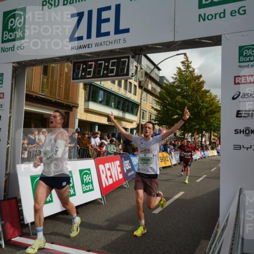 20.09.2026 - PSD Bank Halbmarathon LAZAROV Photography http://msf.ph/oto/10550031 20.09.2026 11:37:57 Ziel 1062, 1187, 1219, 2161, 3100, 3164, 4163, 4197, 4415, 4437, 4766 meine-sportfotos.de