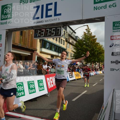 20.09.2026 - PSD Bank Halbmarathon LAZAROV Photography http://msf.ph/oto/10550032 20.09.2026 11:37:57 Ziel 1062, 1187, 1219, 2161, 3100, 3164, 4163, 4197, 4415, 4437, 4766 meine-sportfotos.de
