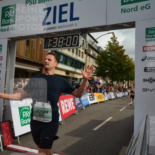 20.09.2026 - PSD Bank Halbmarathon LAZAROV Photography http://msf.ph/oto/10550042 20.09.2026 11:37:59 Ziel 1062, 1187, 1219, 2161, 3100, 3164, 4163, 4197, 4415, 4437 meine-sportfotos.de