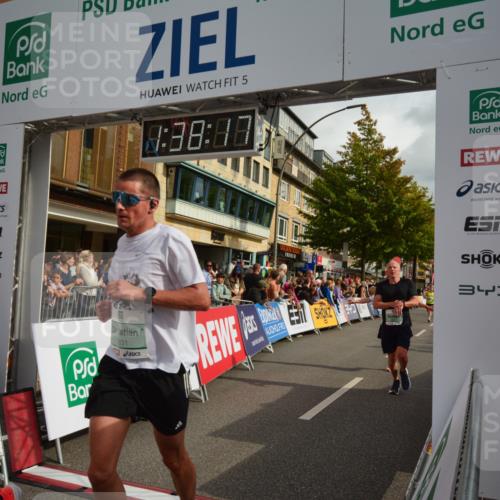 20.09.2026 - PSD Bank Halbmarathon LAZAROV Photography http://msf.ph/oto/10550068 20.09.2026 11:38:17 Ziel 1036, 2668, 2673, 2691, 3095, 3464, 3631, 3990, 4147, 4344, 4767 meine-sportfotos.de