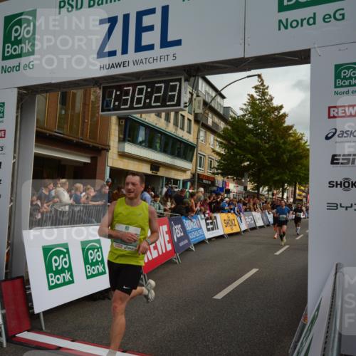 20.09.2026 - PSD Bank Halbmarathon LAZAROV Photography http://msf.ph/oto/10550074 20.09.2026 11:38:22 Ziel 1036, 1915, 2668, 2673, 2691, 3464, 3631, 3990, 4147, 4344, 4767 meine-sportfotos.de
